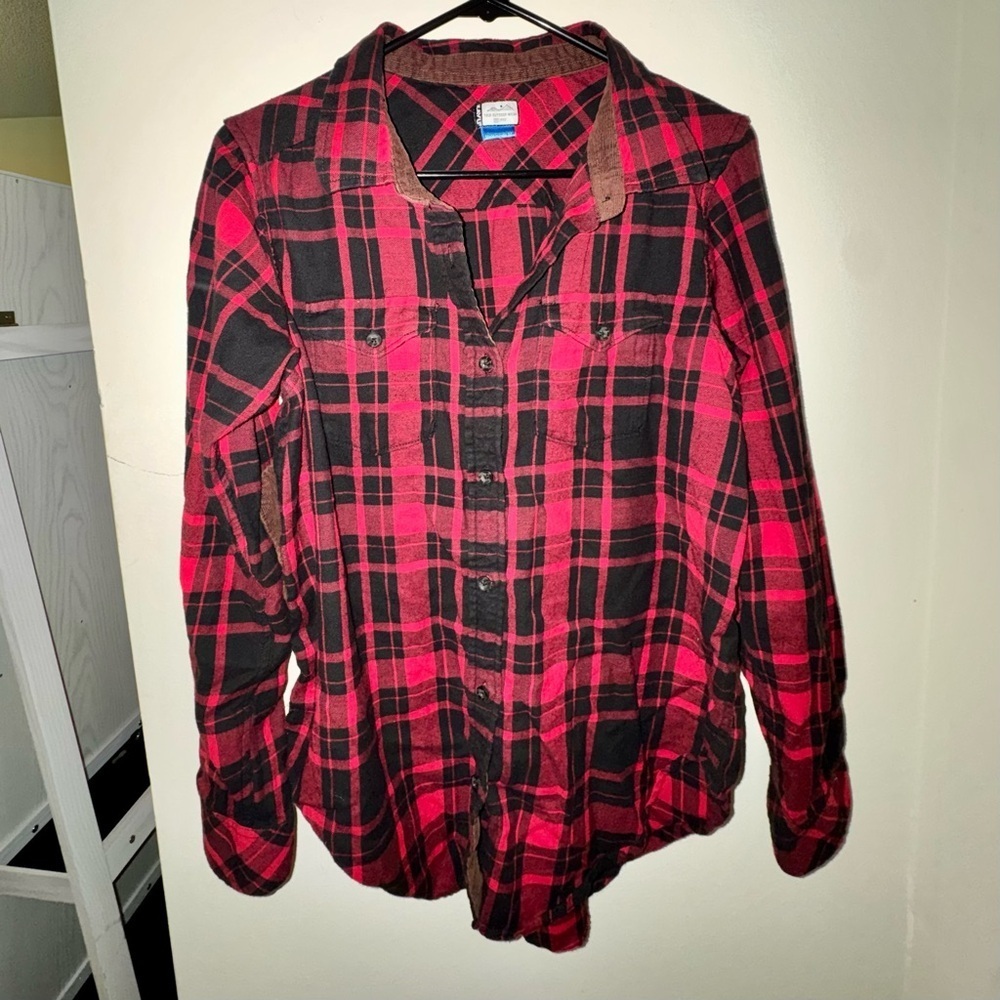 Kavu Buffalo Plaid Red and Black Flannel Shirt